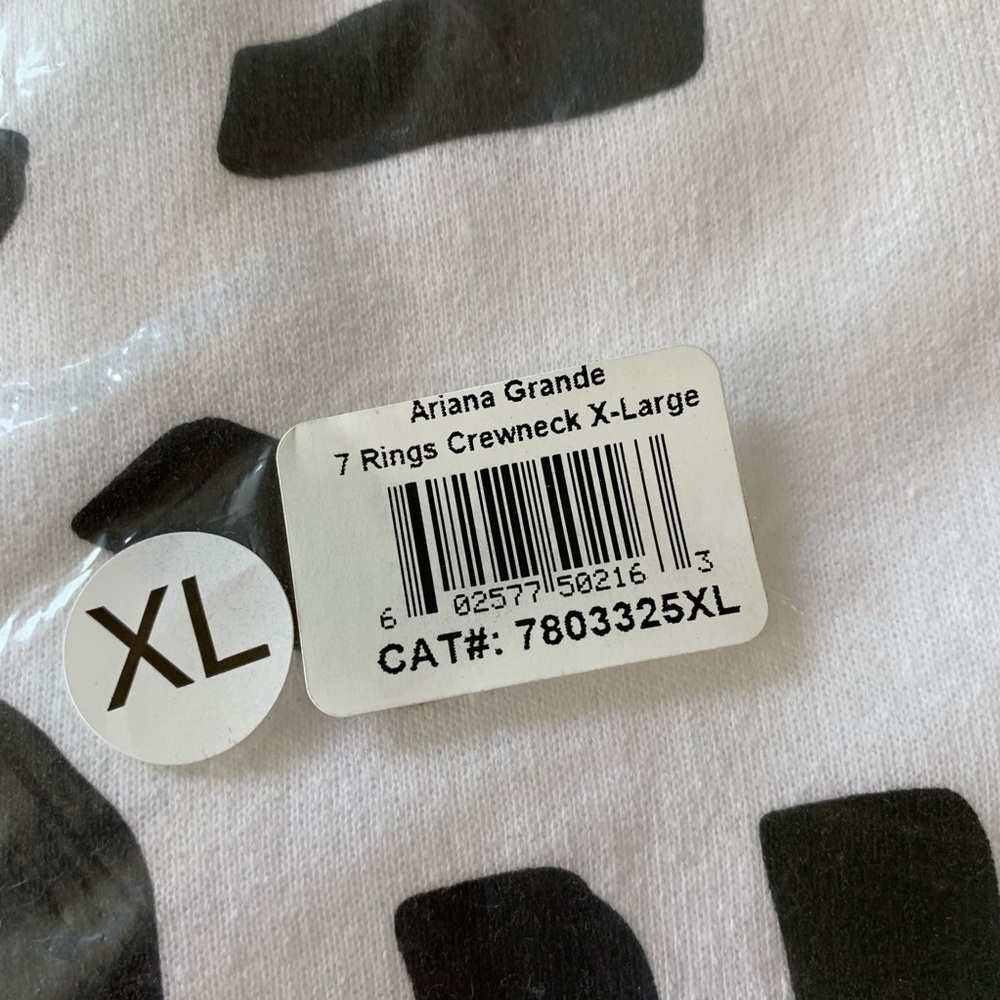 NEW Ariana Grande 7 Rings Crewneck - Picture 5 of 6